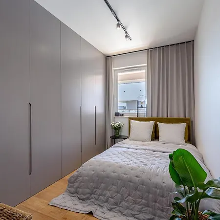 Lejlighed Sady # 110 *